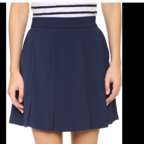 Vince Size 0 Pleated Mini Skirt Navy Blue - Picture 1 of 8